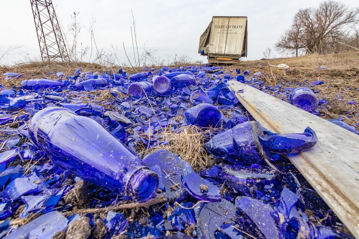 Фура съехала в кювет Фура съехала в кювет