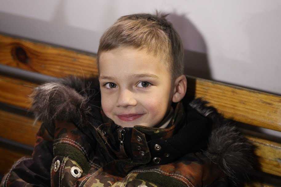 Подарок ко Дню влюбленных: Днепропетровская ОГА пригласила бойцов АТО с семьями на каток 2