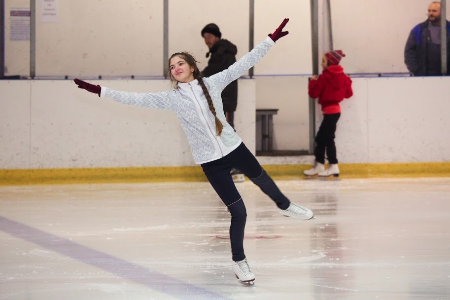 На арене – пируэты опытных