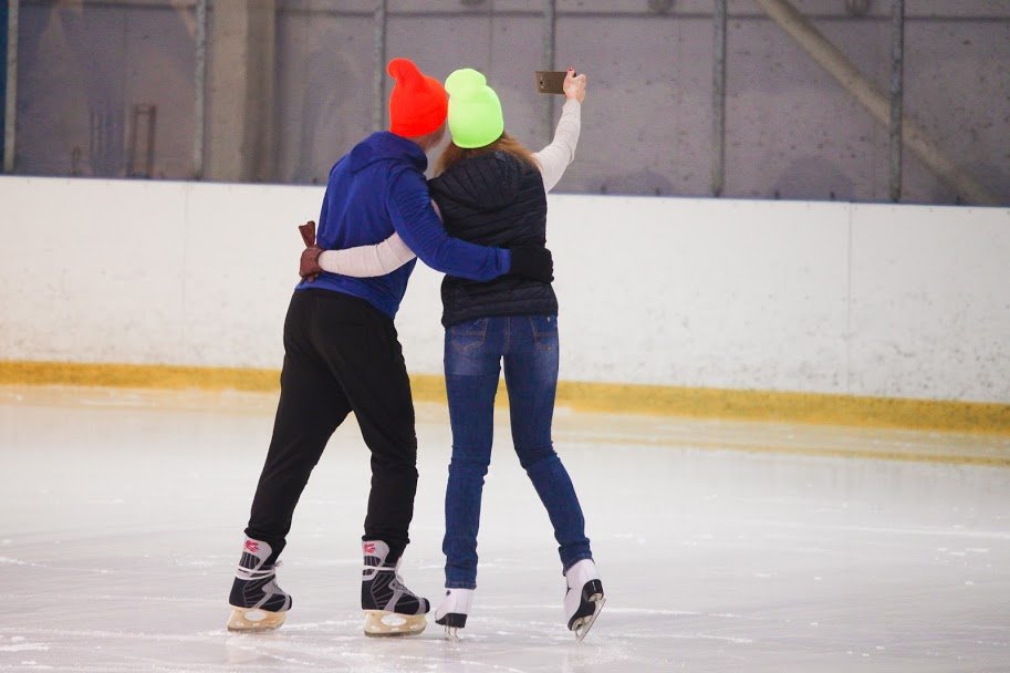 Каток – не только развлечение, но и своеобразная реабилитация