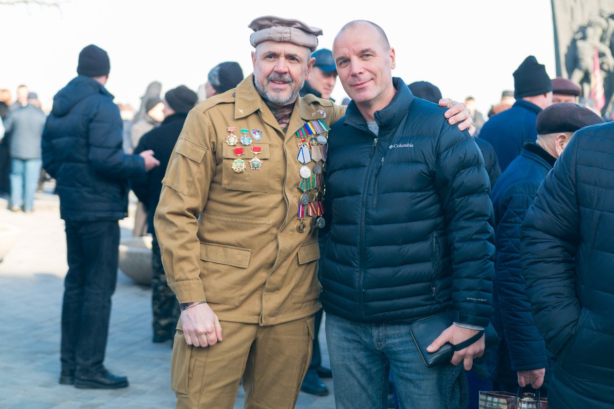 Помните героев! Помните героев!