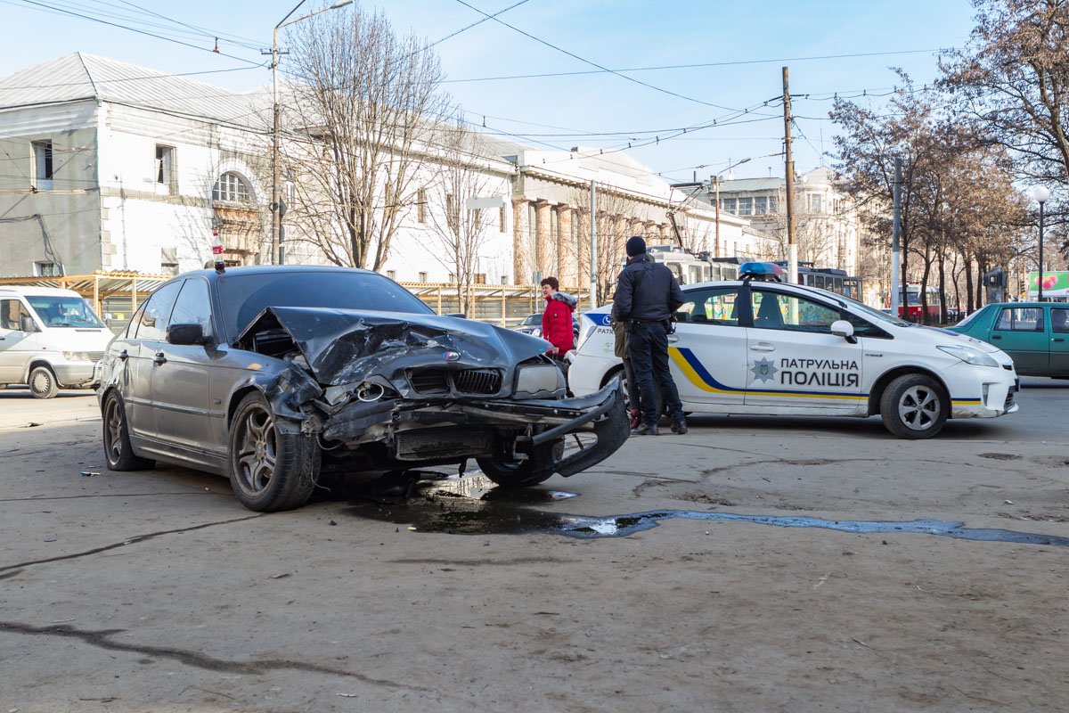 Трамваи стоят