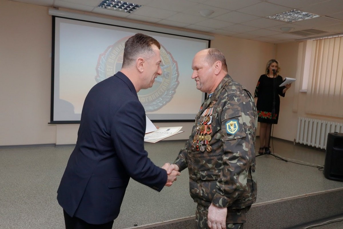 В мэрии Днепра наградили ветеранов - участников боевых действий на территории других государств 4