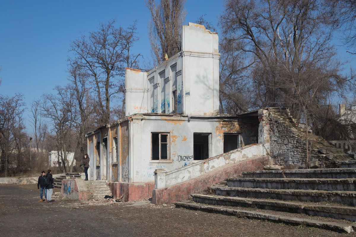 Основной пласт работы был сосредоточен вокруг этого здания Основной пласт работы был сосредоточен вокруг этого здания