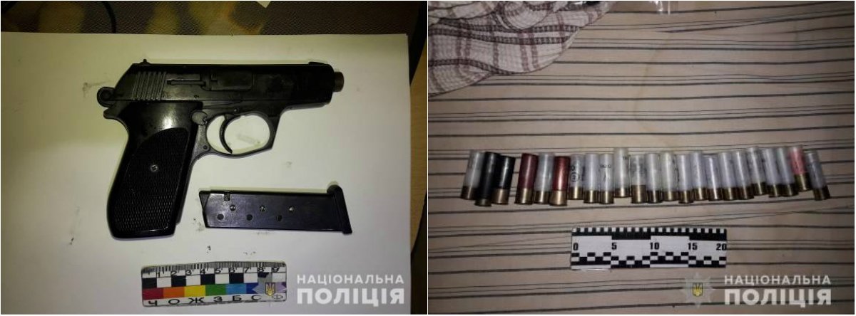 В квартире злоумышленника провели обыск, в ходе которого нашли травматический пистолет и охотничье ружье В квартире злоумышленника провели обыск, в ходе которого нашли травматический пистолет и охотничье ружье