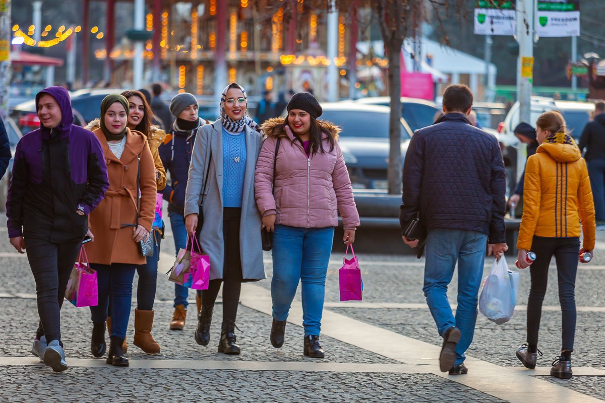 Судя по улыбкам, шопинг удался Судя по улыбкам, шопинг удался