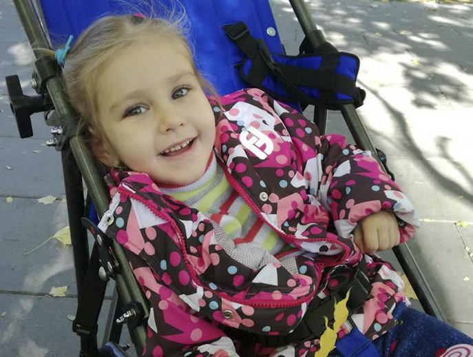 При рождении девочка перенесла гипоксию При рождении девочка перенесла гипоксию