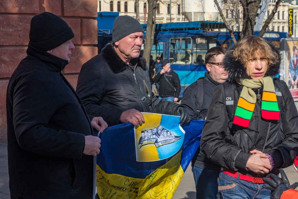 Тогда впервые за всю историю независимости страны на центральной площади столицы погибли более сотни граждан