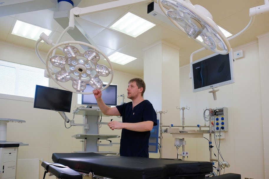 Современное оборудование позволяет оперировать самых маленьких пациентов Современное оборудование позволяет оперировать самых маленьких пациентов