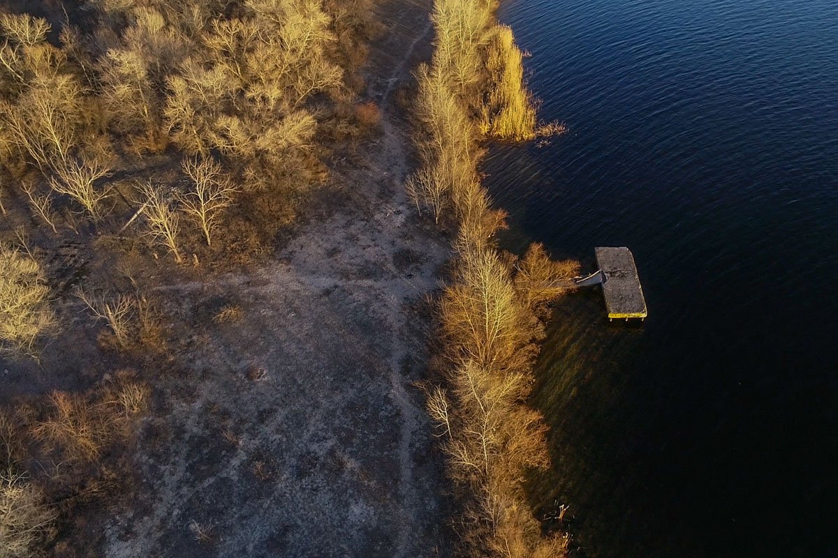 История этого острова до XX века достоверно неизвестна, по неподтвержденной информации - развиваться он начал очень поздно