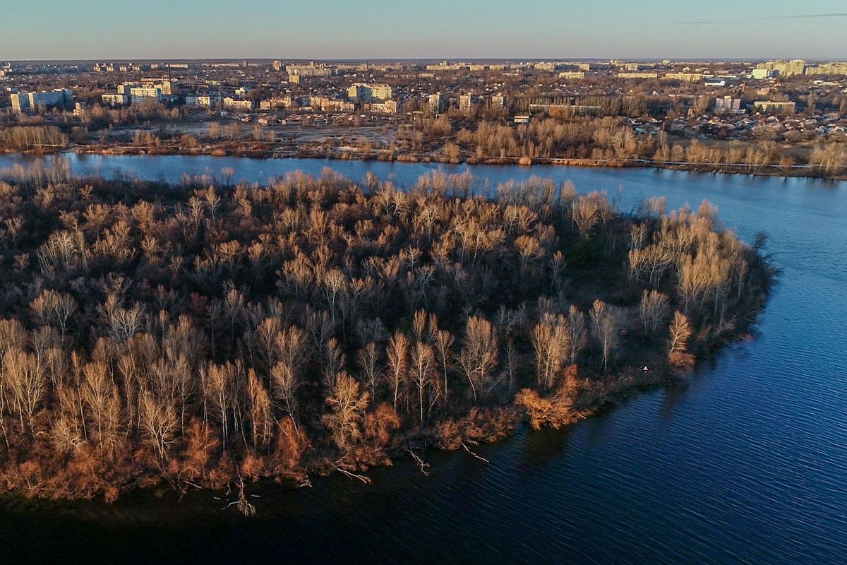 Об этом даже появилась соответствующая электронная петиция