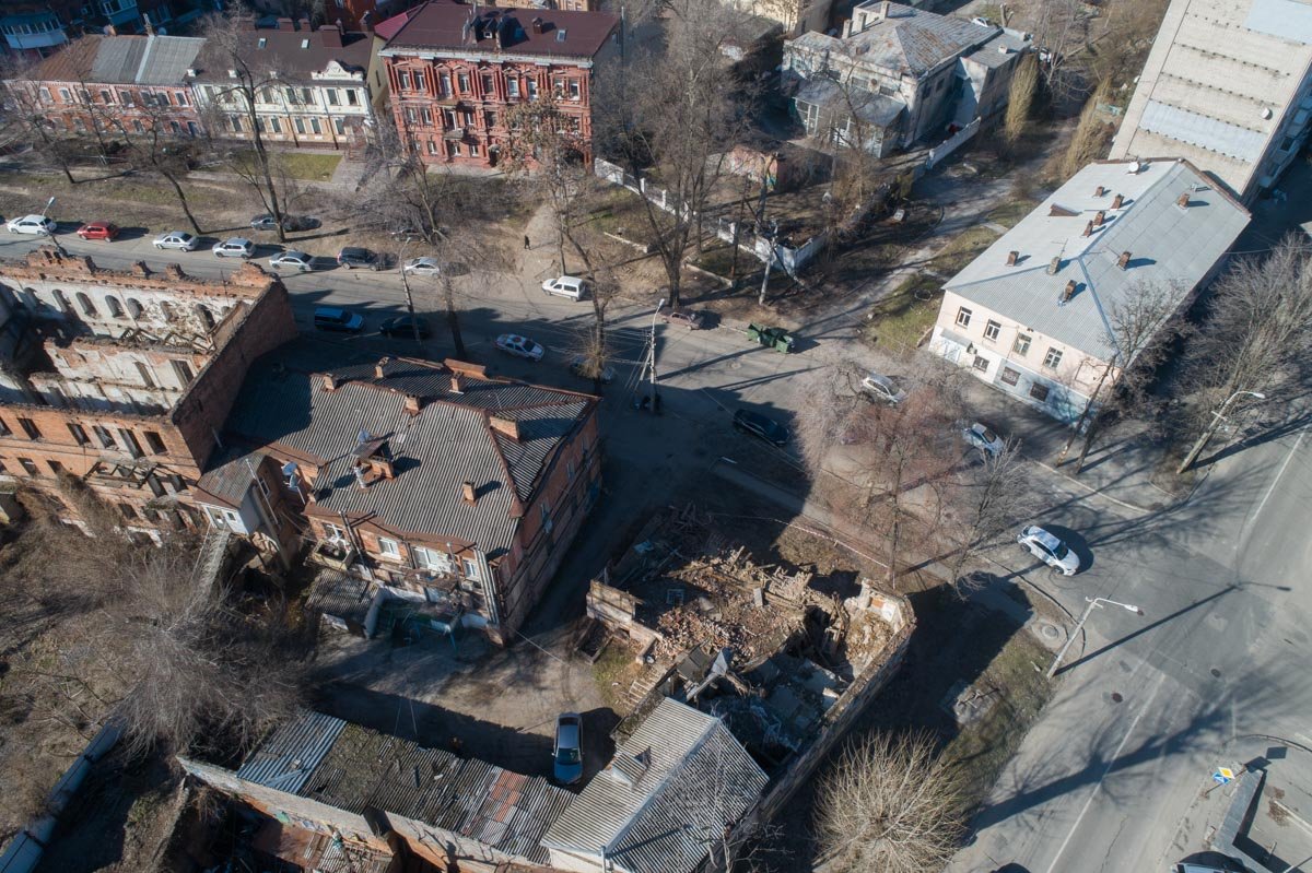 Обвал огородят забором Обвал огородят забором