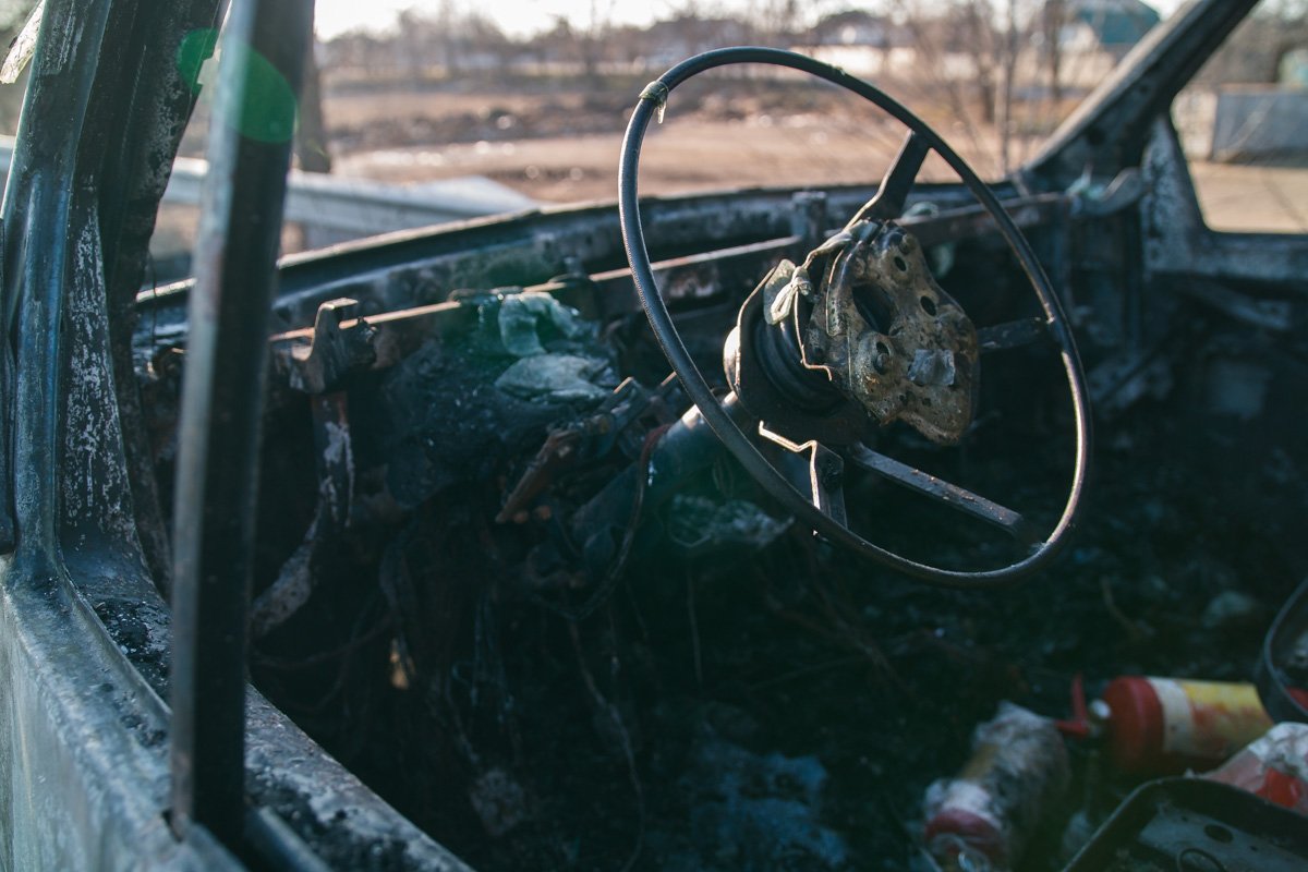 От машины в буквальном смысле не осталось живого места От машины в буквальном смысле не осталось живого места