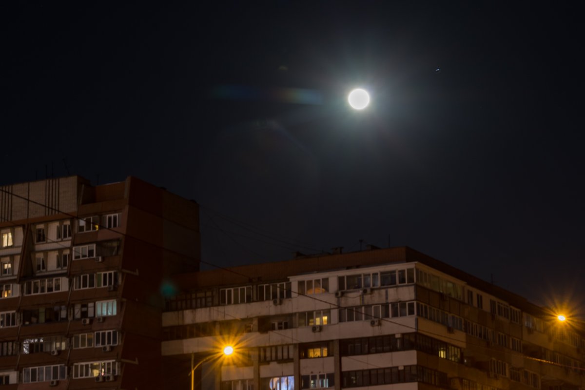 Ярче городских фонарей Ярче городских фонарей