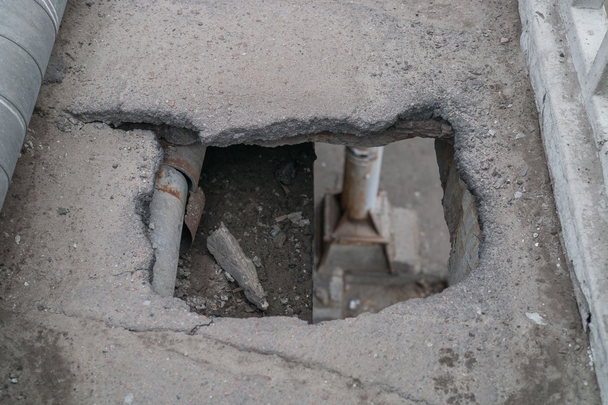 Так и манит, чертовка Так и манит, чертовка