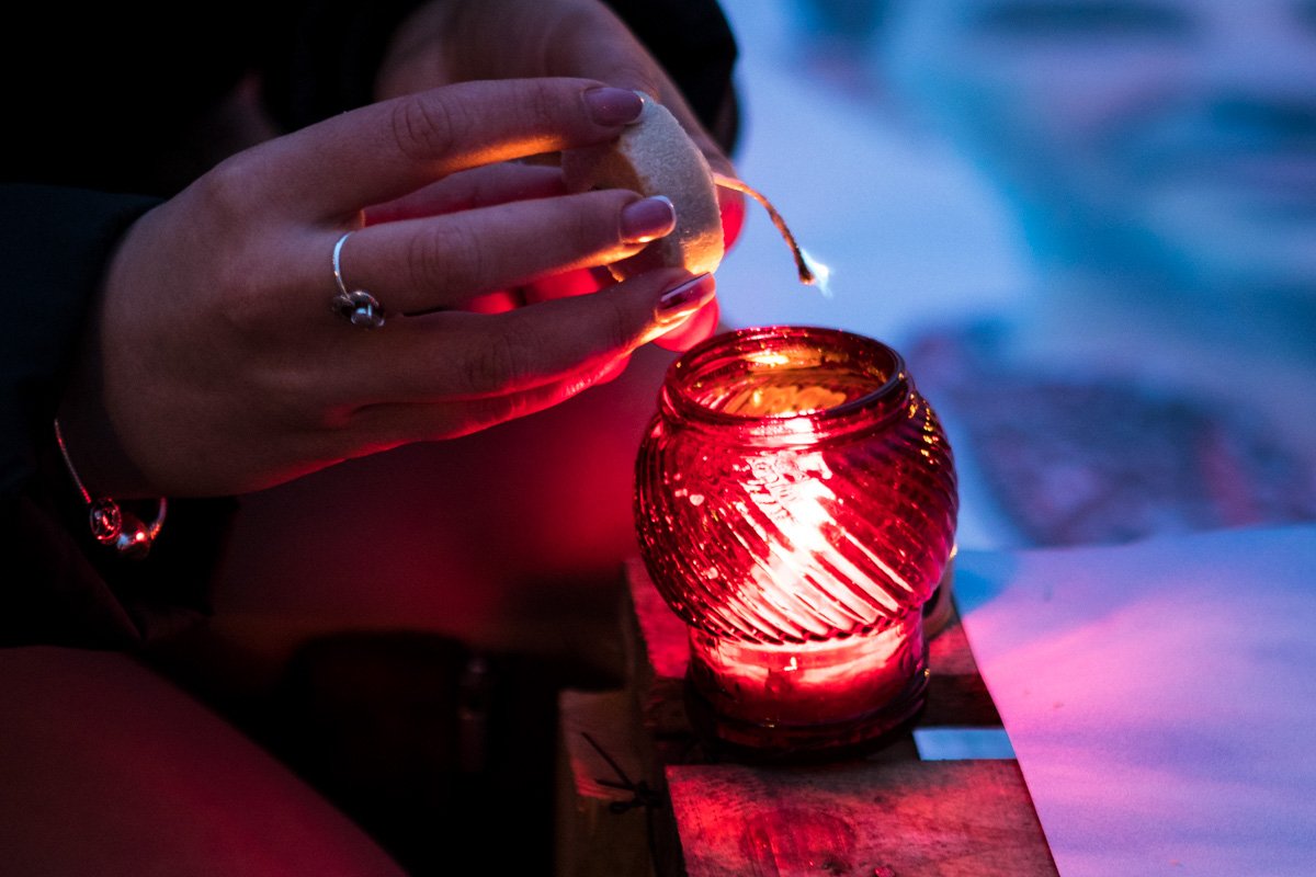 Каждый мог зажечь огонь скорби в бессмертной фразе Каждый мог зажечь огонь скорби в бессмертной фразе