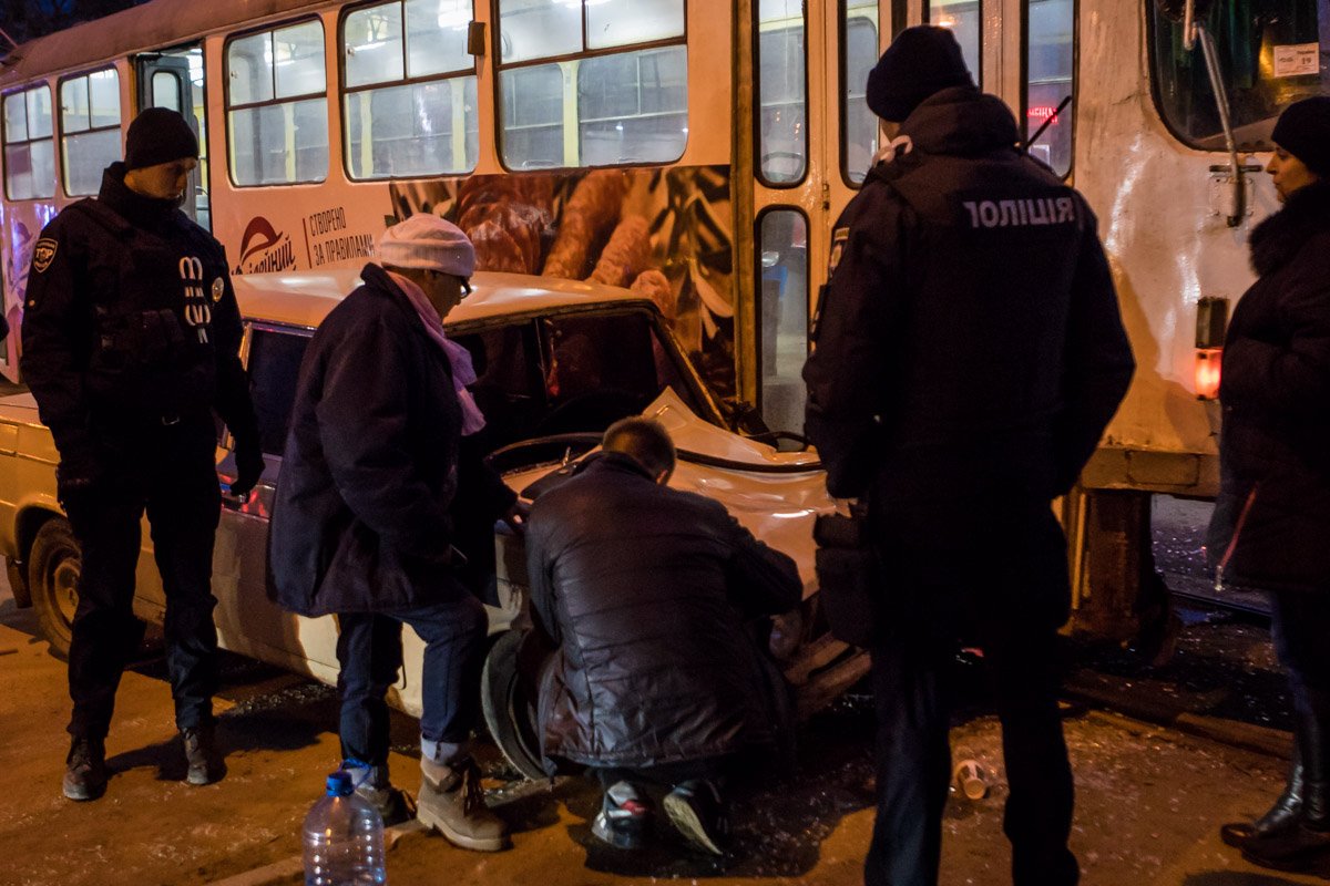 Правоохранители разбираются в деталях произошедшего Правоохранители разбираются в деталях произошедшего