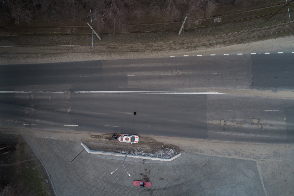 Крышка люка бесследно исчезла Крышка люка бесследно исчезла