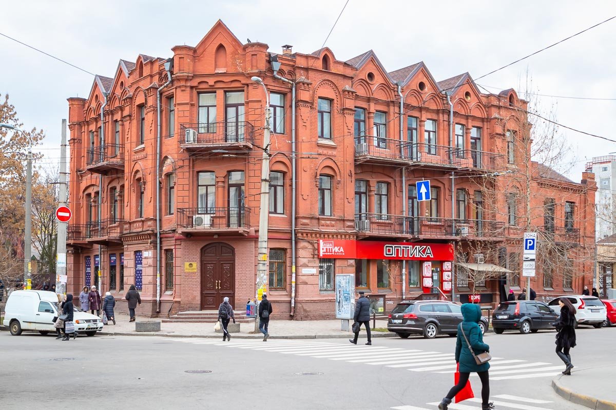 Здание отреставрировали