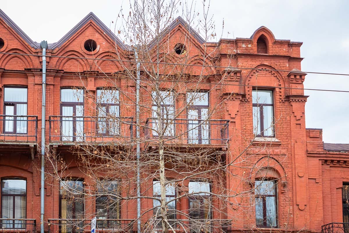 Сейчас тут находятся офисы