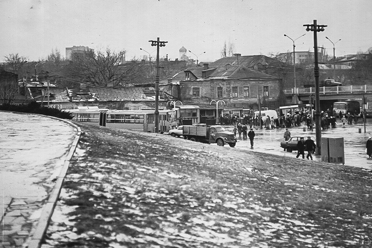 Некоторые домики остались до сих пор