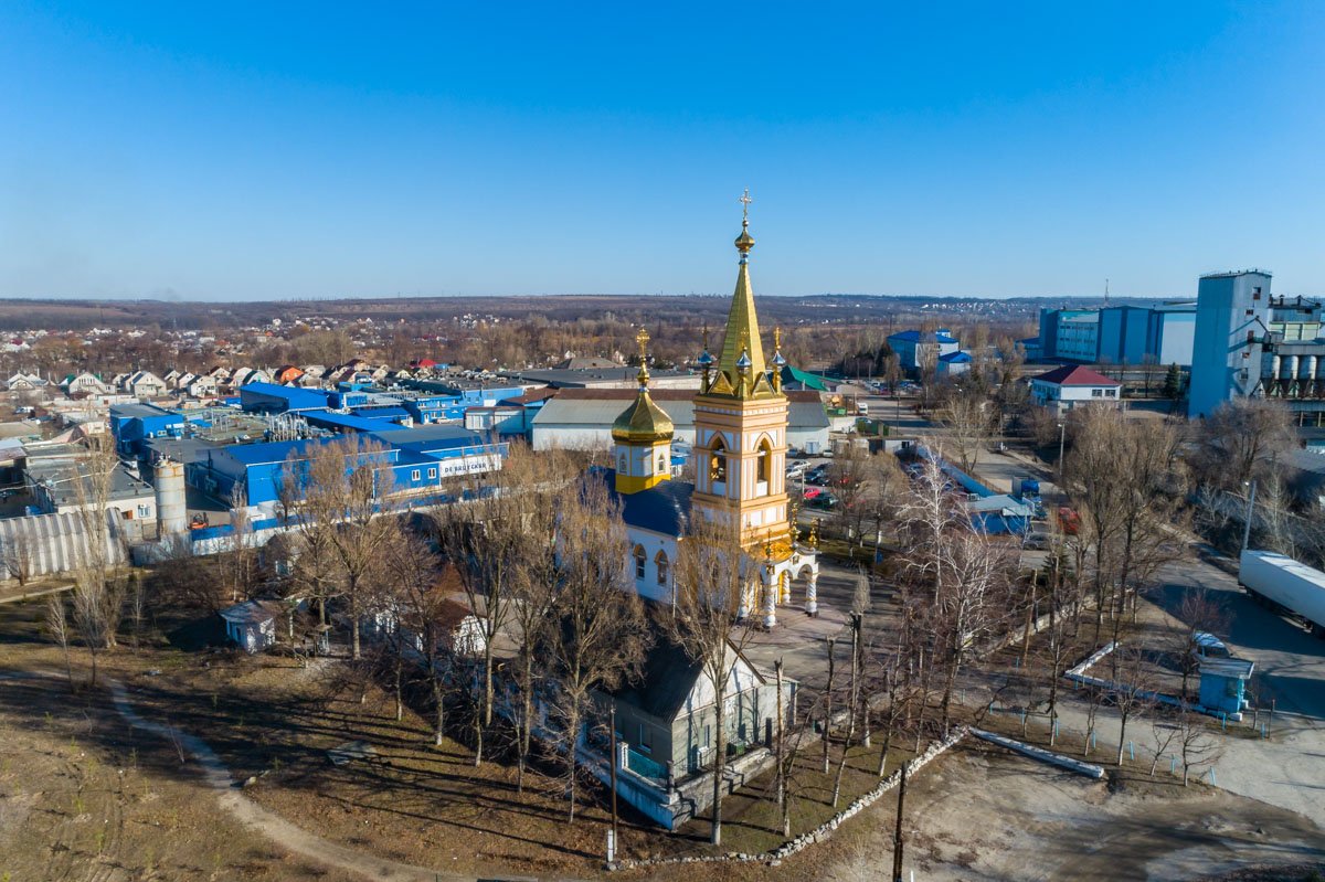 Информатор взлетел над храмом в честь Святителя Николая в Приднепровске