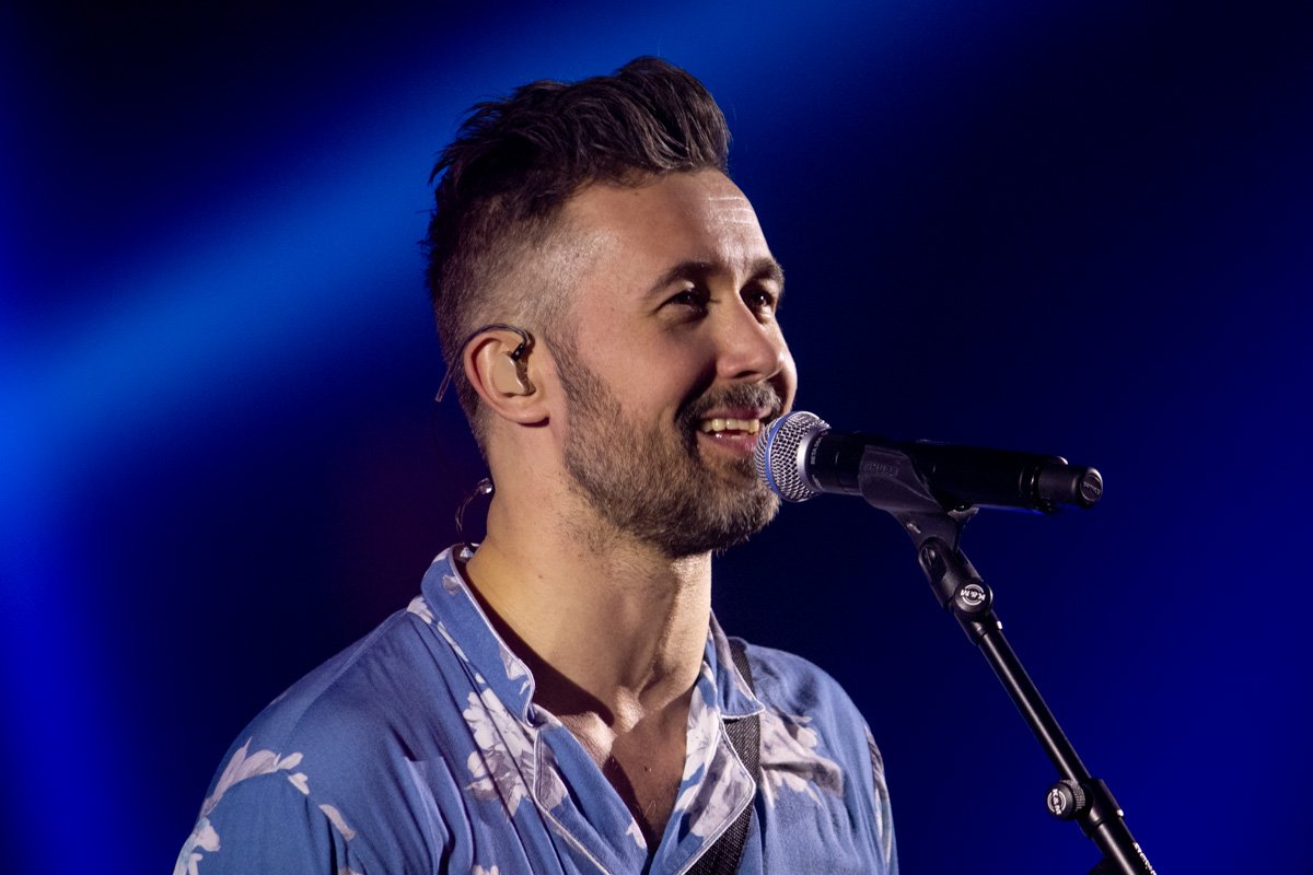 Музыкант не только пел не только хиты