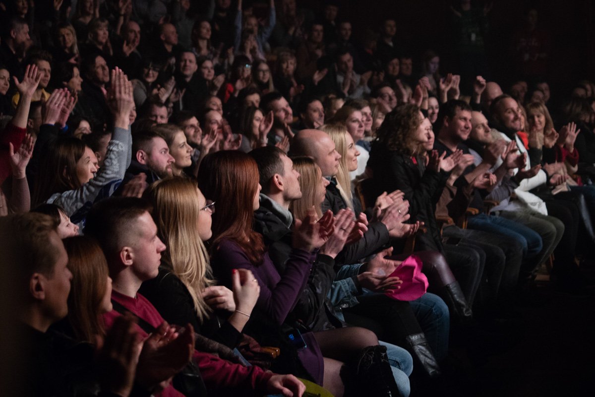 Послушать музыку любимого исполнителя пришло достаточно много меломанов.