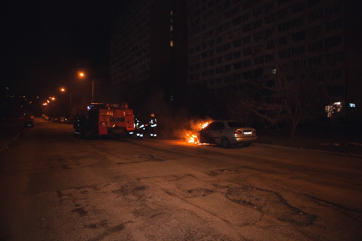 На месте работали спасатели 1 пожарно-спасательной части На месте работали спасатели 1 пожарно-спасательной части