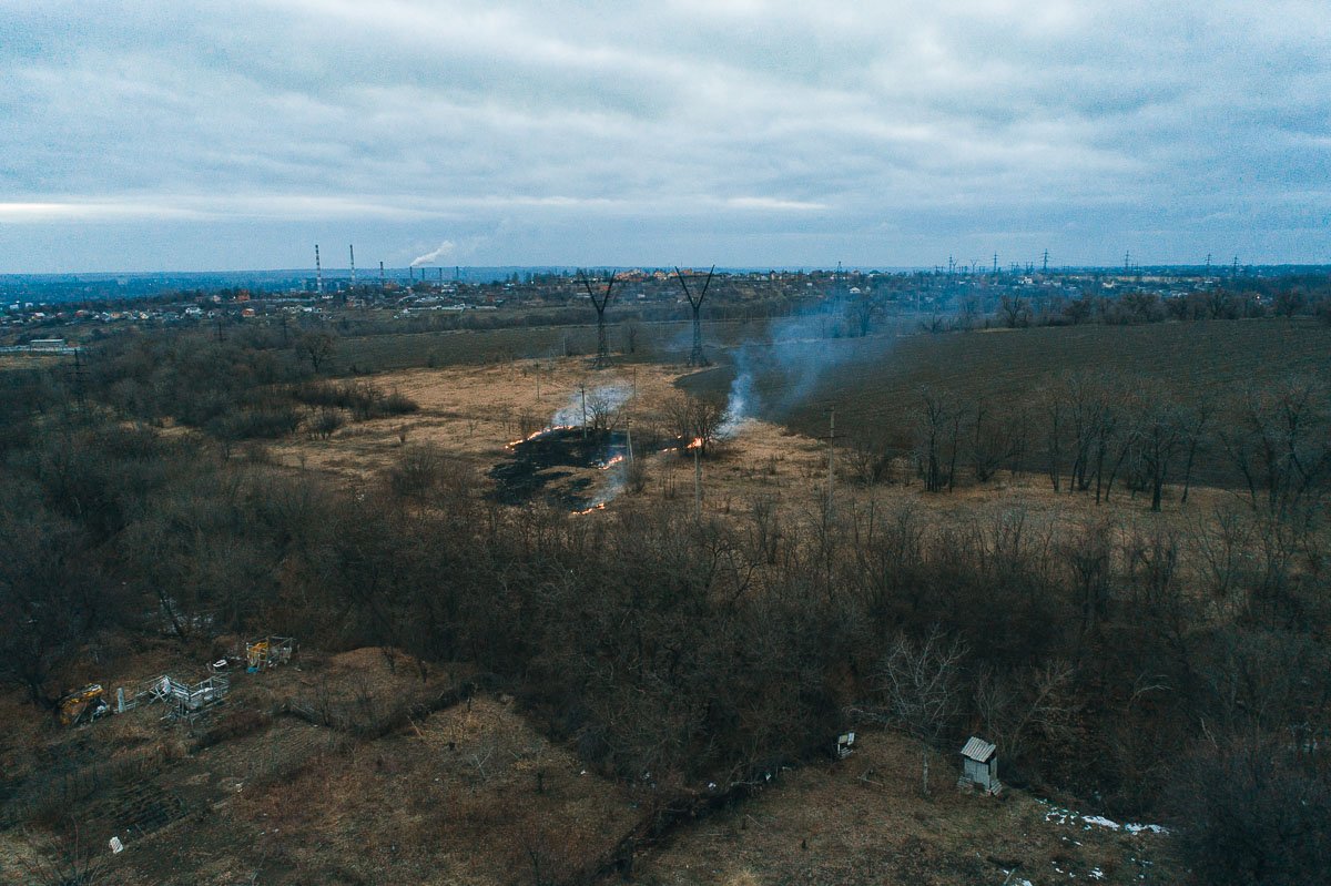 Пожар на Яснополянской начался около 6:00