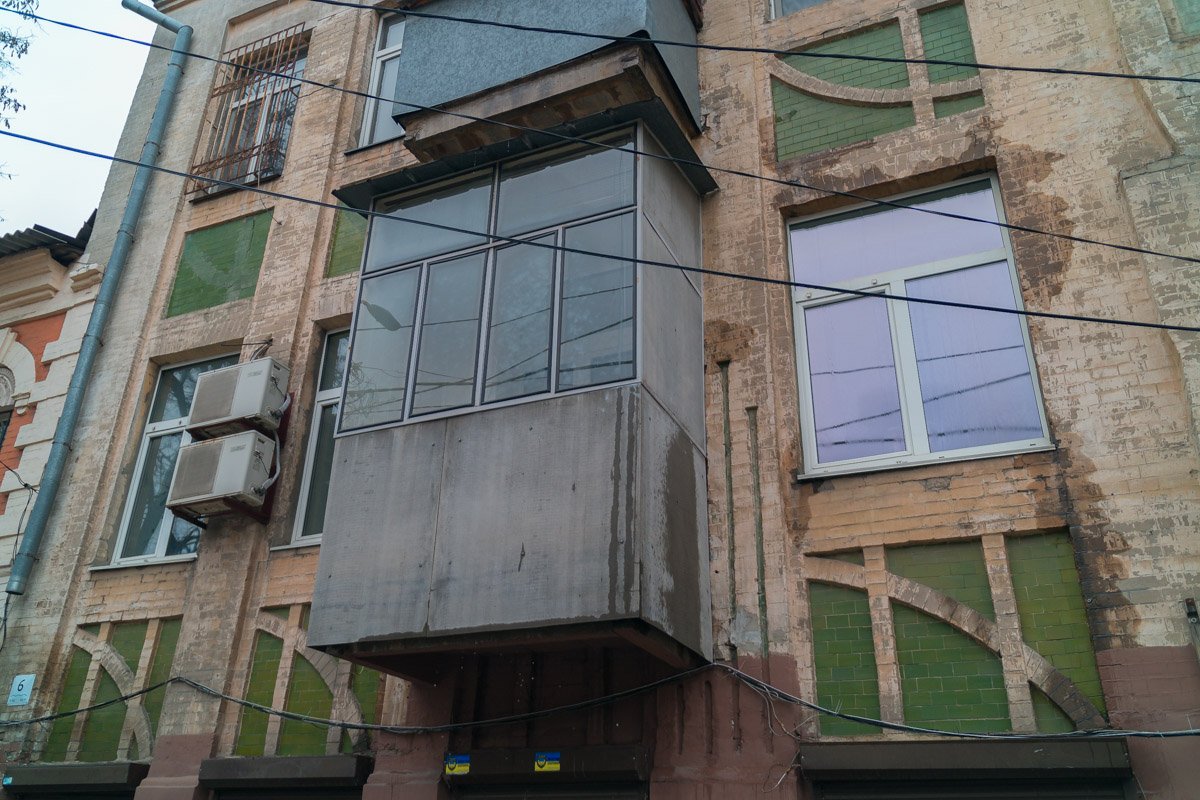 Дом на улице Святослава Храброго затопило