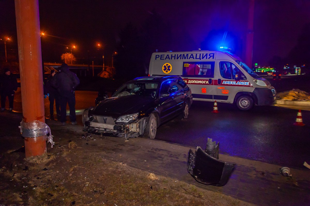 Врезался в столб