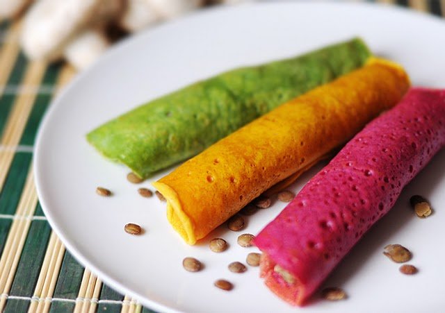Полезные и вкусные рецепты: как приготовить цветные блинчики без красителей
