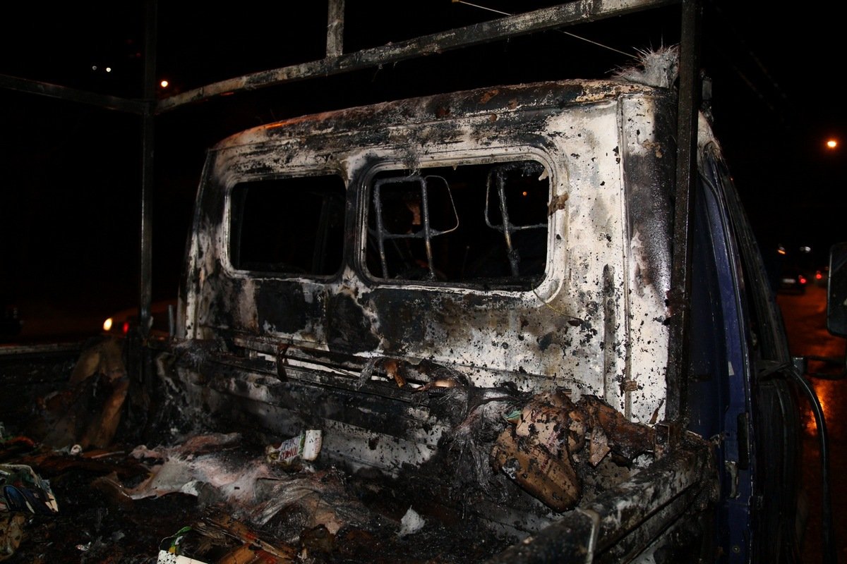 Место аварии огородили конусами