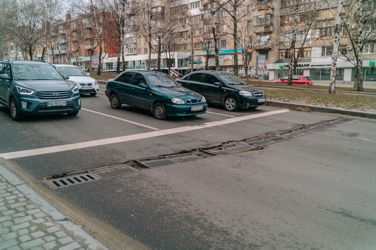 Словно испуганные котята перед большой лужей Словно испуганные котята перед большой лужей