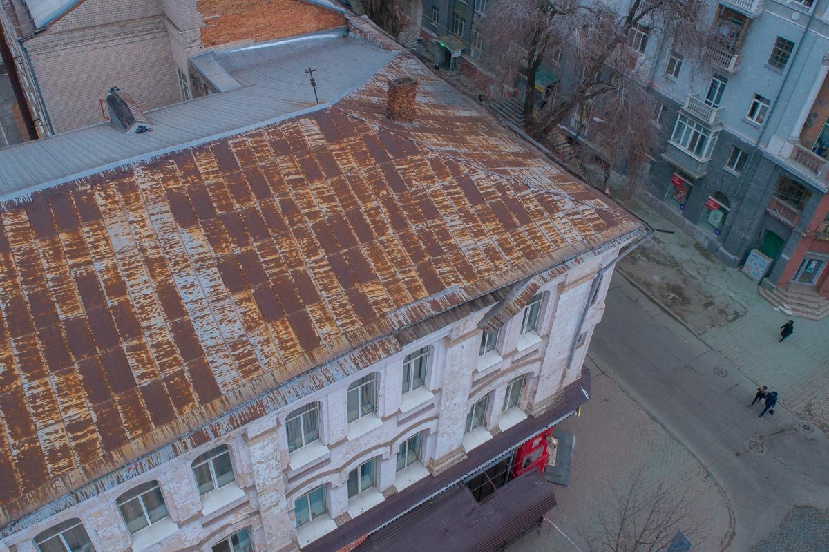 Нависший фрагмент мог упасть в любую секунду Нависший фрагмент мог упасть в любую секунду