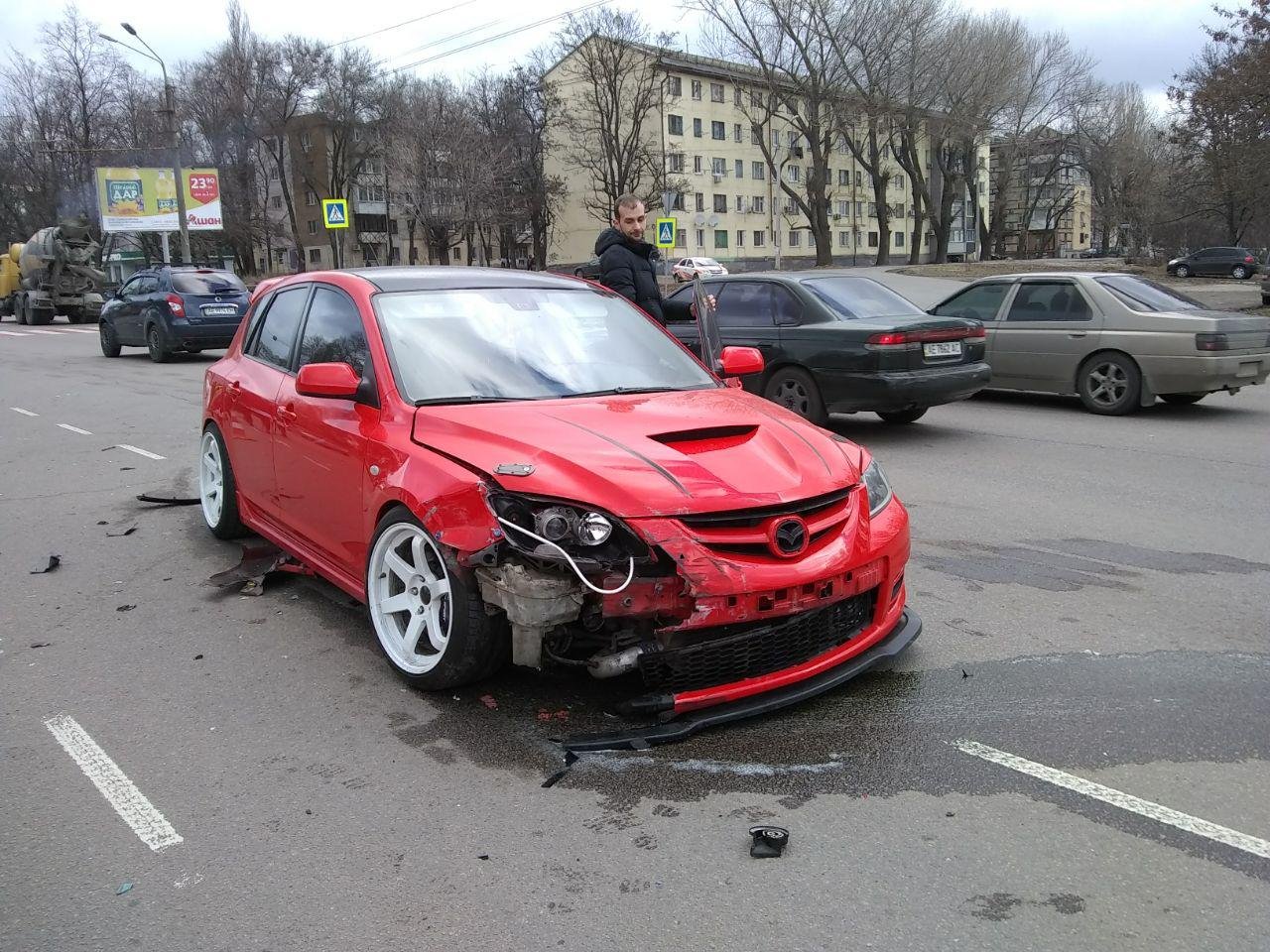 2 марта, около 10:20, на Высоковольстной столкнулись Mazda и Hyundai