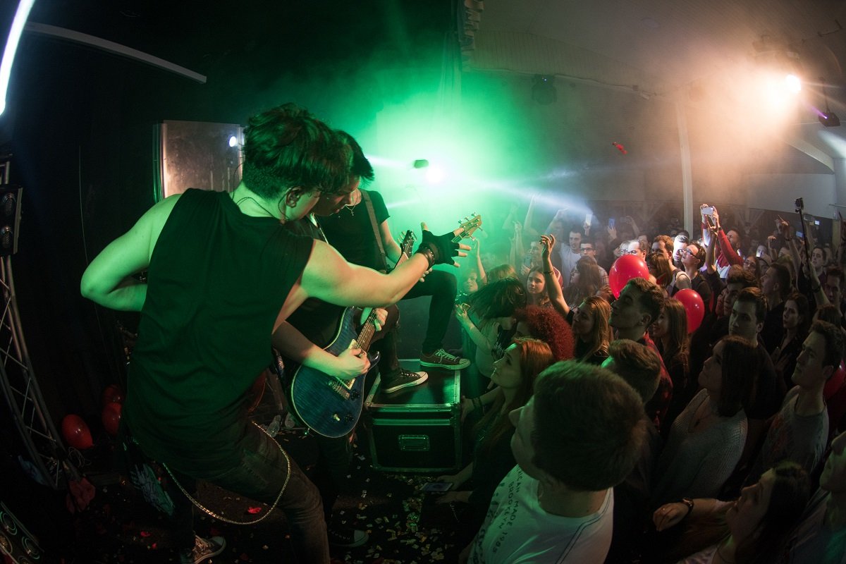 Зал был полон