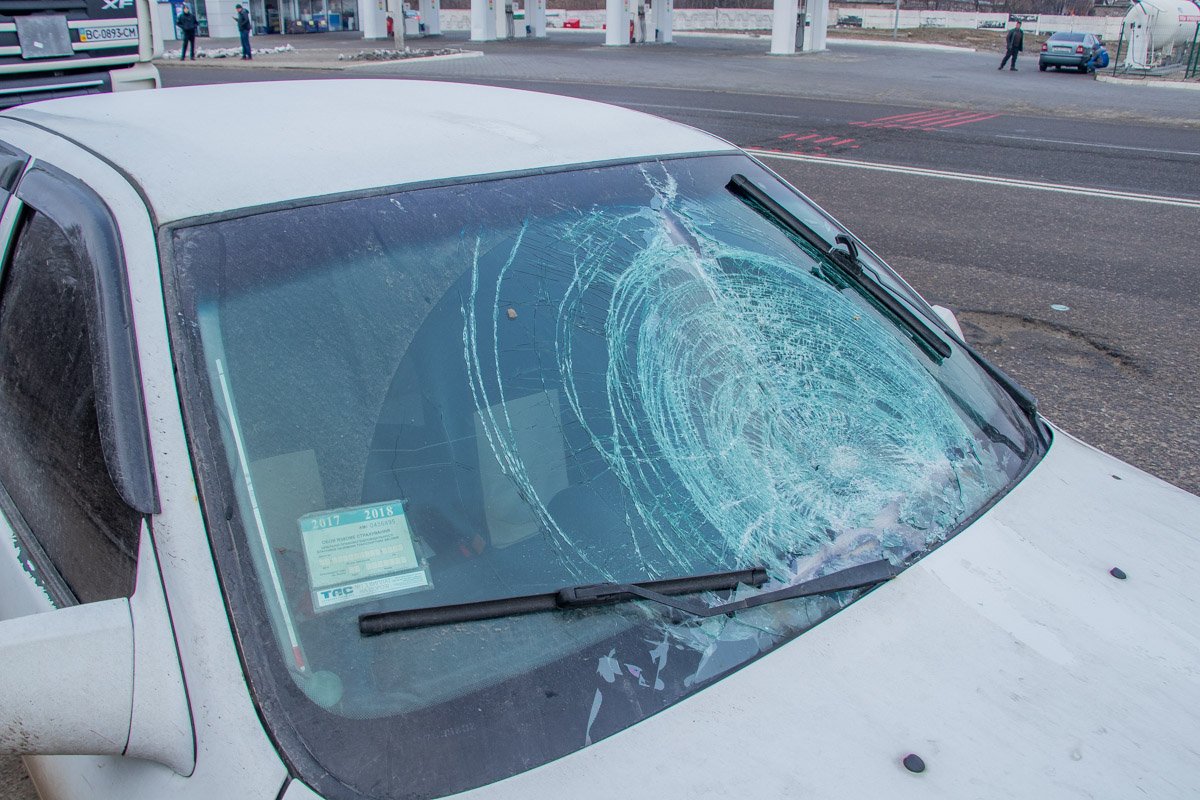 На место происшествия приехали несколько экипажей патрульной полиции На место происшествия приехали несколько экипажей патрульной полиции