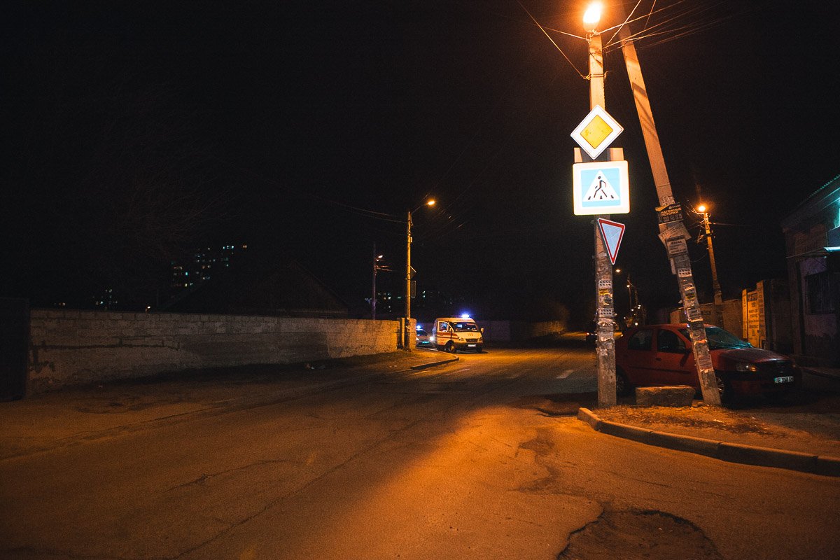 Предварительно, мужчину сбили на пешеходном переходе Предварительно, мужчину сбили на пешеходном переходе