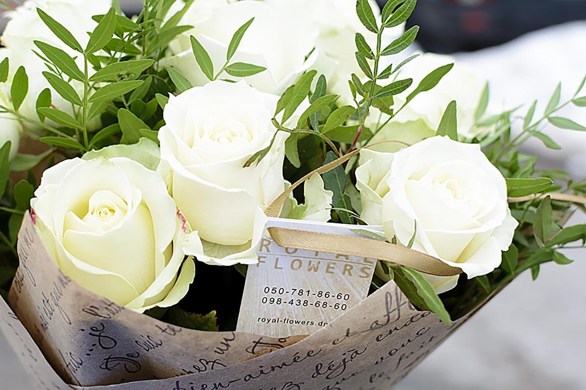 Где купить цветы к 8 Марта в Днепре: рынок или интернет-магазин 3