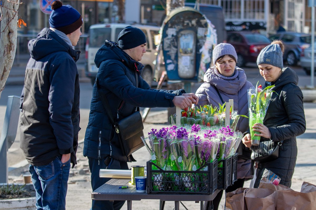 Город в ожидании ажиотажа Город в ожидании ажиотажа