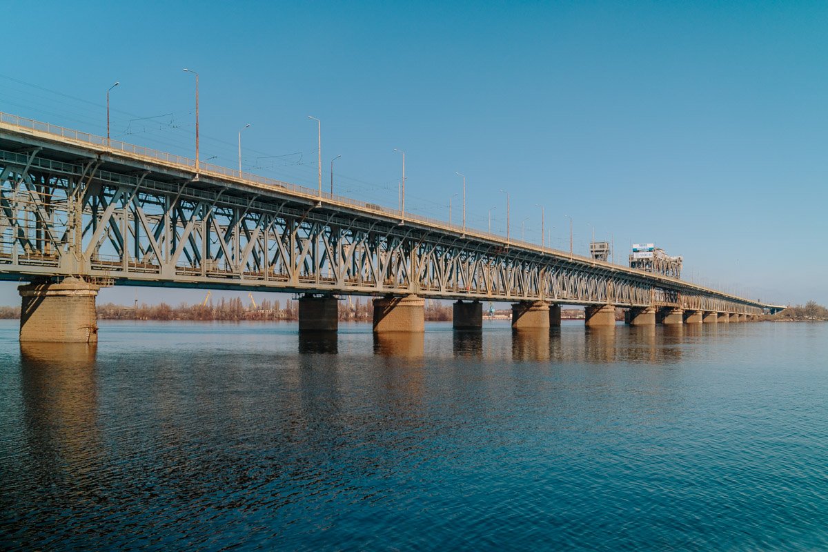 Промелькнёт внезапная седина.