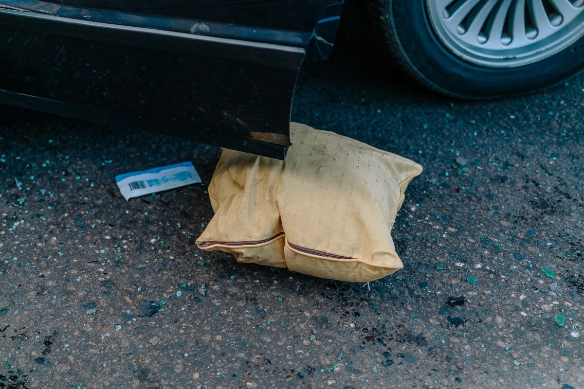 По информации от полиции, оба автомобиля двигались по проспекту в сторону вокзала По информации от полиции, оба автомобиля двигались по проспекту в сторону вокзала