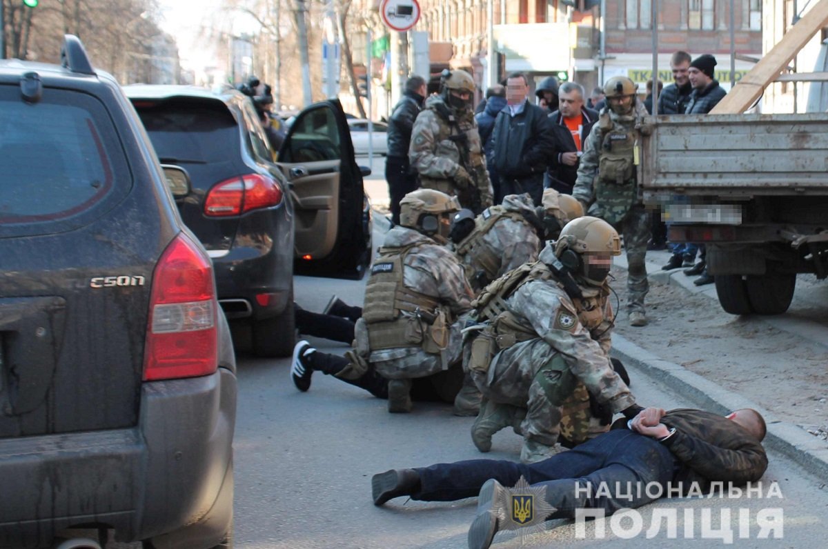 В Днепре полиция задержала преступную группу, которую подозревают в убийствах и поджогах