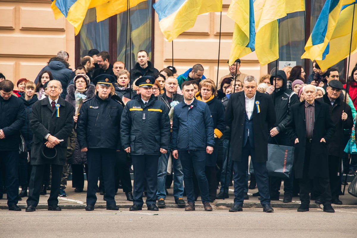 На мероприятии присутствовали представители местной власти, спасатели, полицейские, а также неравнодушные жители города