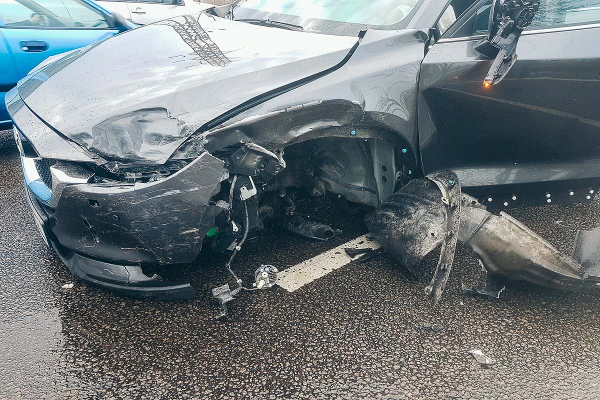 Volkswagen ехал со стороны улицы Павлова Volkswagen ехал со стороны улицы Павлова