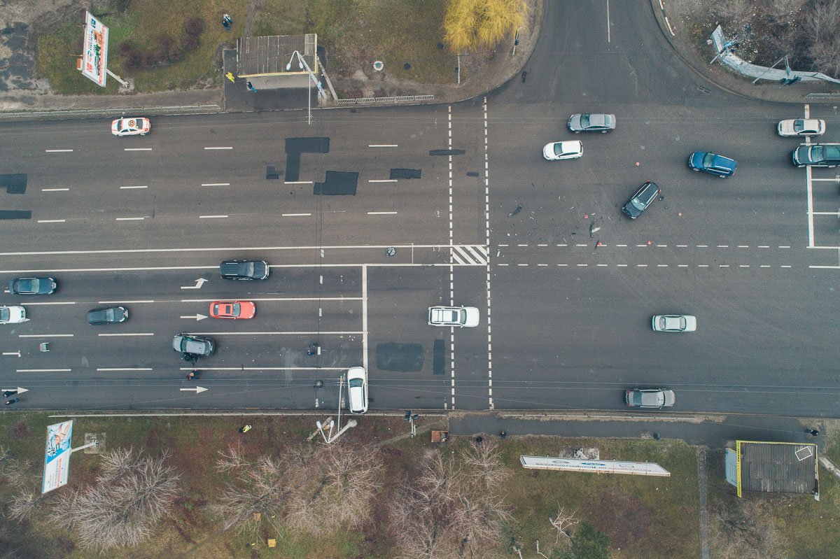 Mazda двигался в сторону центра Mazda двигался в сторону центра