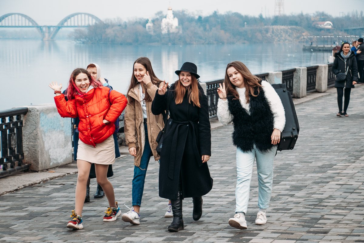 Весеннее настроение наполняет жителей города