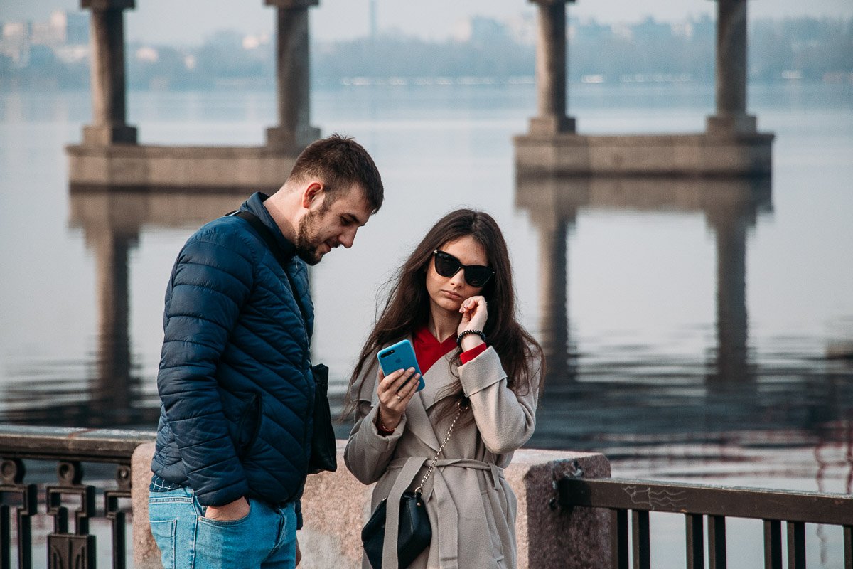 - И почему она тебе лайки ставит? 